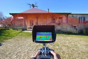 thermal insulation control of a house with a drone