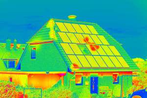 Thermographic inspection of photovoltaic systems by house.Thermo